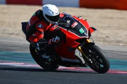 Glenn Irwin subito veloce al ritorno in PBM Ducati nel British Superbike