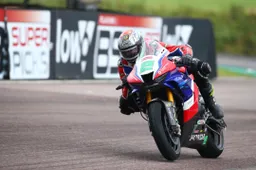 A Thruxton nel British Superbike si rivede la Honda