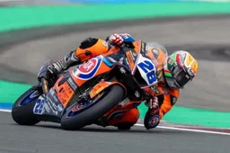 Supersport Assen: Manzi cola a picco, Van Straalen profeta in patria