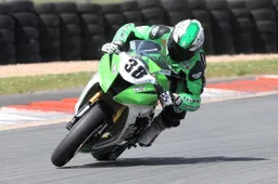 FSBK Le Vigeant Gara 2: doppietta per Gregory Leblanc ed il Team Kawasaki SRC