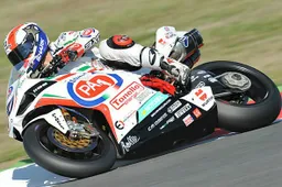 Crescent Suzuki, con Guintoli accordo e... rottura per il 2013
