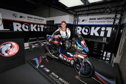 Superbike, Leon Haslam al posto di van der Mark in BMW?