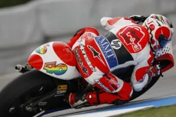 250cc Brno Prove Libere 2: Barbera leader, scivola Simoncelli