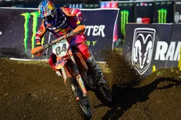 Motocross West Nusa Tenggara, Herlings dà la sveglia in gara 1
