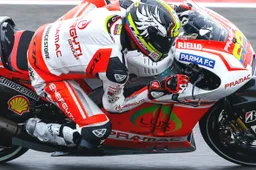 MotoGP Misano Prove 1: Hernandez 1°, nove piloti a terra
