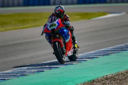 Superbike, Álvaro Bautista si scalda a Jerez per riportare Honda al top