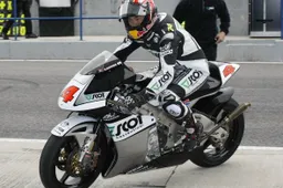 250cc: Hiroshi Aoyama punta alle prime posizioni