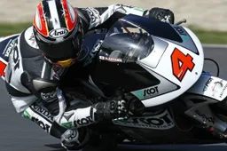 250cc Jerez Gara: Aoyama riporta la Honda alla vittoria