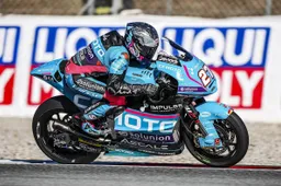 Moto2 GP Catalunya: Holgado rookie vincente, ma c'è un'altra sorpresa sul podio...