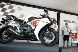 Termina oggi l'asta per la Honda CBR "SuperSic"