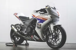 Honda presenta la CBR500R per la European Junior Cup