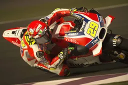 MotoGP Ducati, perchè i piloti ufficiali sono andati più piano di Stoner e Redding?