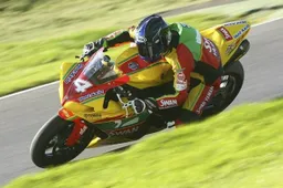 Tourist Trophy: Ian Hutchinson torna in sella, si prepara per il Macau GP