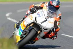 Ulster Grand Prix: Ian Hutchinson in pole tra le Superbike