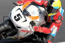 BSB Thruxton Prove Libere 2: Lowry a sorpresa, Scassa 7°