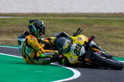 Superbike Phillip Island: cadute da paura, Lecuona test finiti