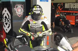 Superbike Jerez: Andrea Iannone, i primi giri in Superbike (Video)