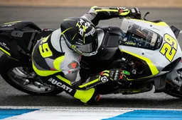 Superbike Jerez: Andrea Iannone già velocissimo, i tempi alle 13:45