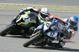 IDM Superbike: BMW domina al Nurburgring e monopolizza il podio