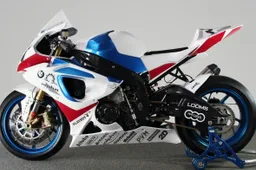 IDM Superbike: la BMW S1000RR di Alpha Technik Van Zon