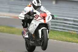 IDM Superbike: Gareth Jones firma con Yamaha Motor Deutschland