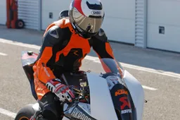 IDM Superbike: nuova elettronica per le KTM ufficiali