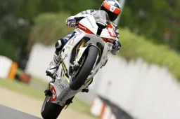 SUPERBIKE*IDM Zolder Gara 1: terza vittoria di fila per Damian Cudlin