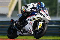 SUPERBIKE*IDM: alpha Technik BMW riparte da 3 piloti in due classi per il dopo-Reiterberger