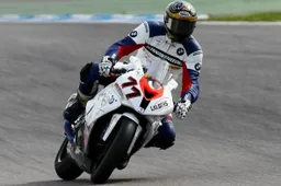 IDM Superbike: formazione a quattro punte per Wilbers BMW Racing