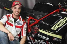 IDM Superbike: presentato il Technogym Racing powered by Hertrampf
