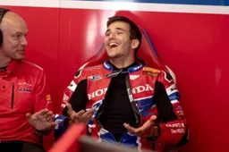 SBK, Lecuona: "Con Ducati potrei vincere, ma voglio restare in Honda"