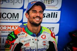 Moto2: Simone Corsi operato alla mano destra infortunata in Austria