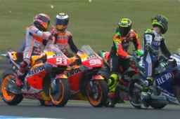 MotoGP, scintille Marquez-Lorenzo: "Ma stai dormendo?"