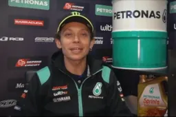 MotoGP, Valentino Rossi: primo messaggio con i colori Petronas