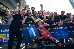 Andrea Mantovani leader CIV Supersport "Ma gomme a pezzi, non è fattibile"