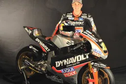 Moto2: presentato il team Intact GP con Sandro Cortese