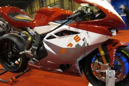 Tourist Trophy: ecco la MV Agusta F4 che correrà nell'edizione 2012