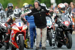 Tourist Trophy: prime qualifiche, John McGuinness già sopra le 130 mph