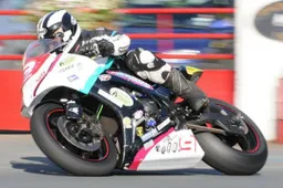 Tourist Trophy: ancora John McGuinness tra le Superstock, 19esima vittoria