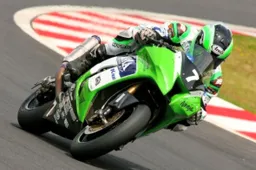 All Japan Superbike: Kawasaki RS-Itoh tra JSB1000 e ST600