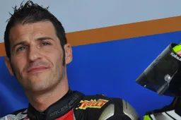 Ivan Clementi "A 14 anni ero meccanico, a 21 in squadra con Valentino Rossi"