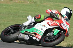 CIV Superstock 1000 Mugello Gara 2: doppietta per Goi su Magnoni