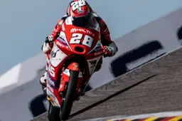 Moto3 Sachsenring: Guevara pole da record, Foggia in prima fila