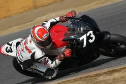 All Japan Superbike: primi test per le squadre della J-GP2 e ST600