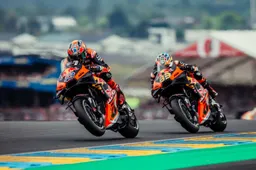 MotoGP, KTM cambia tipo di motore? L'ipotesi per il 2027