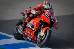 MotoGP GP Jerez: Trionfo Miller, doppietta Ducati con Bagnaia 2°