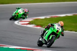 FS-3 Kawasaki: linea verde per vincere nel British Superbike 2022