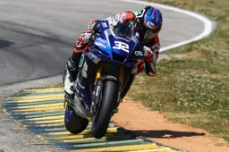 MotoAmerica VIR Gara 1: Gagne imprendibile, Baz giù dal podio