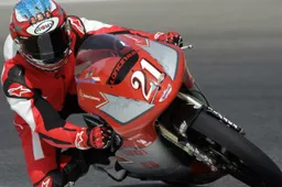 125cc: Jakub Kornfeil con Racing Team Germany su Aprilia