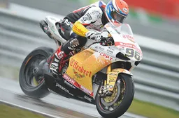 Superbike Miller Prove Libere 1: gran tempo di Smrz sul bagnato